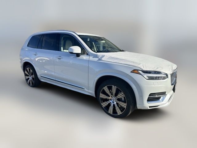 2025 Volvo XC90 Plug-In Hybrid Plus