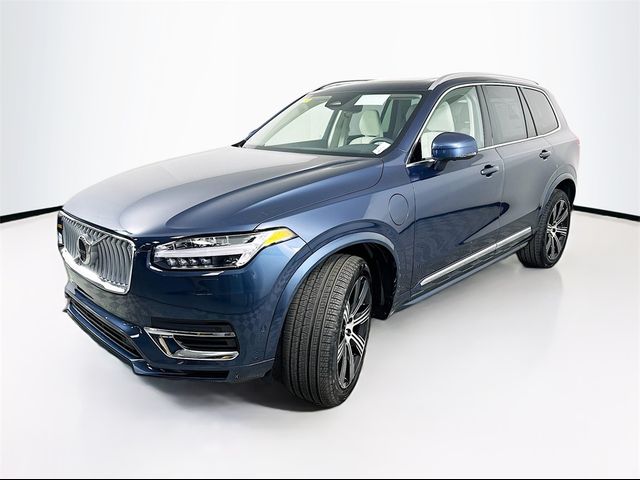 2025 Volvo XC90 Plug-In Hybrid Plus