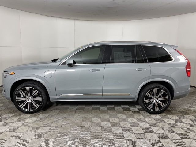 2025 Volvo XC90 Plug-In Hybrid Plus