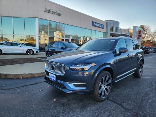 2025 Volvo XC90 Plug-In Hybrid Plus