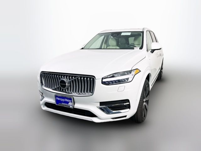 2025 Volvo XC90 Plug-In Hybrid Plus