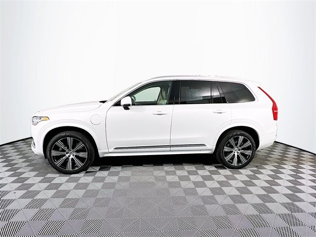 2025 Volvo XC90 Plug-In Hybrid Plus