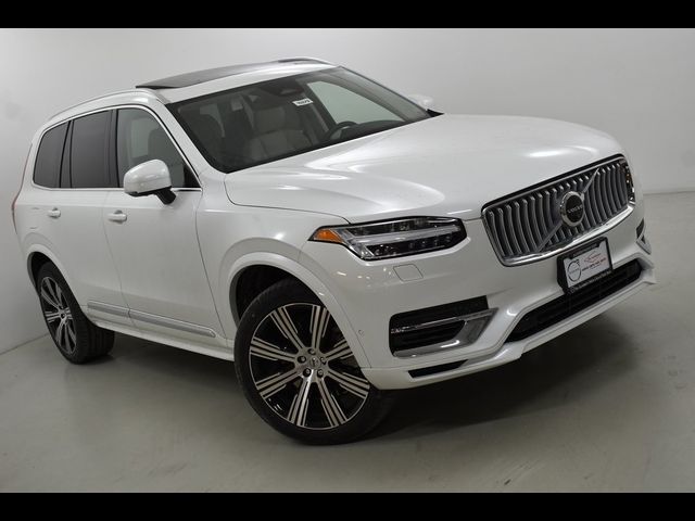 2025 Volvo XC90 Plug-In Hybrid Plus