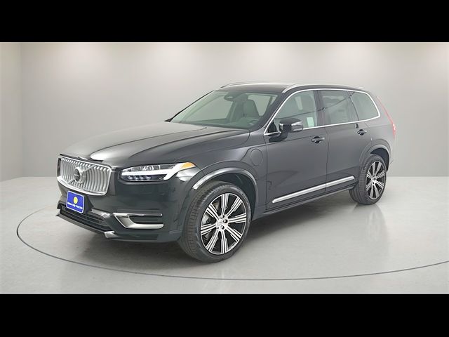 2025 Volvo XC90 Plug-In Hybrid Plus