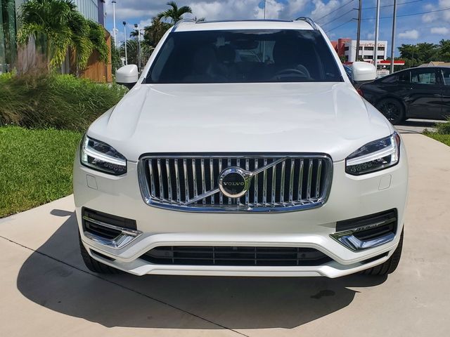 2025 Volvo XC90 Plug-In Hybrid Plus