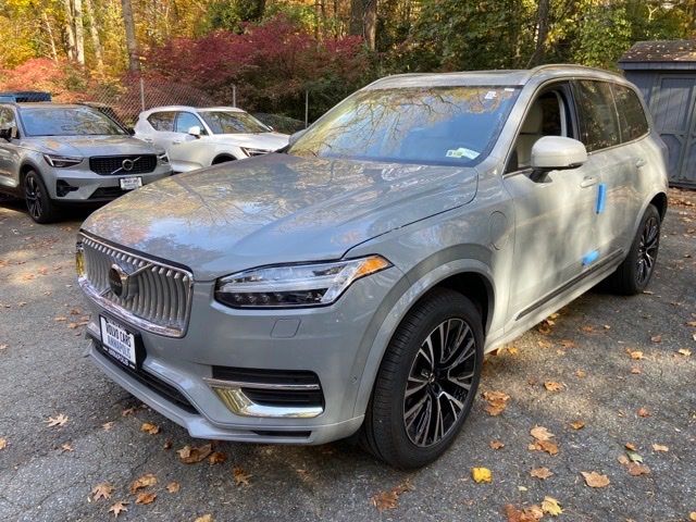 2025 Volvo XC90 Plug-In Hybrid Plus