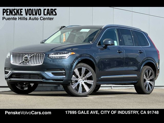 2025 Volvo XC90 Plug-In Hybrid Plus