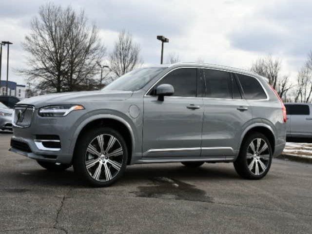 2025 Volvo XC90 Plug-In Hybrid Plus