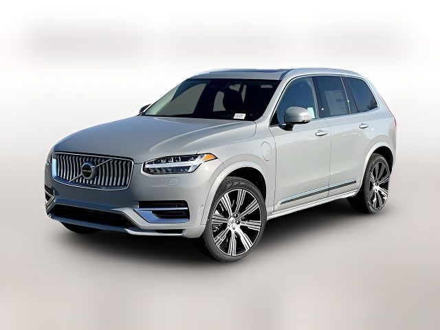 2025 Volvo XC90 Plug-In Hybrid Plus