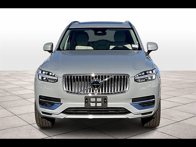 2025 Volvo XC90 Plug-In Hybrid Plus