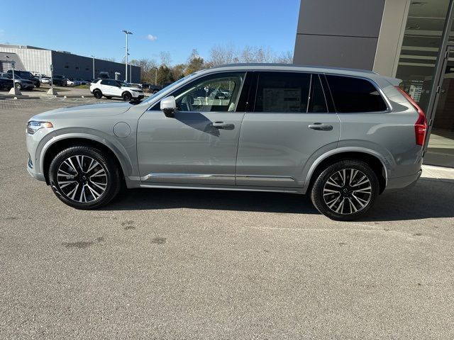 2025 Volvo XC90 Plug-In Hybrid Plus