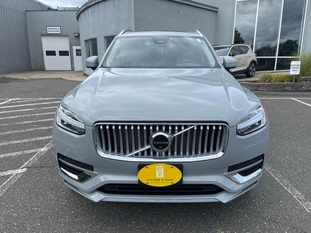 2025 Volvo XC90 Plug-In Hybrid Plus