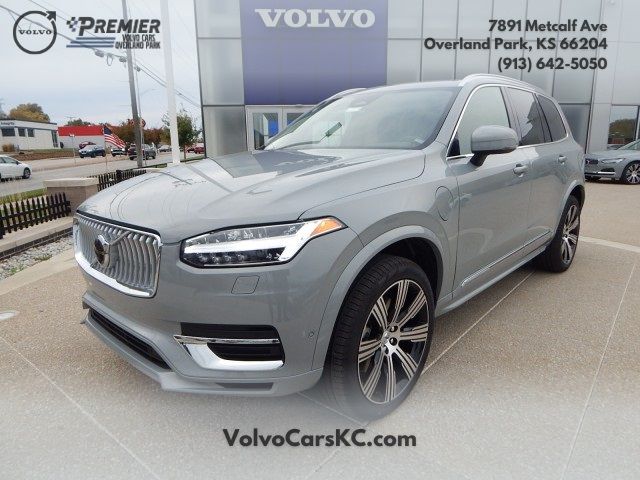 2025 Volvo XC90 Plug-In Hybrid Plus