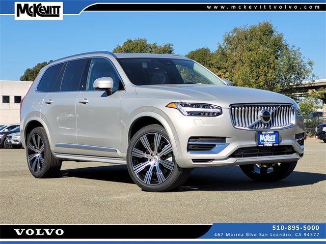 2025 Volvo XC90 Plug-In Hybrid Plus