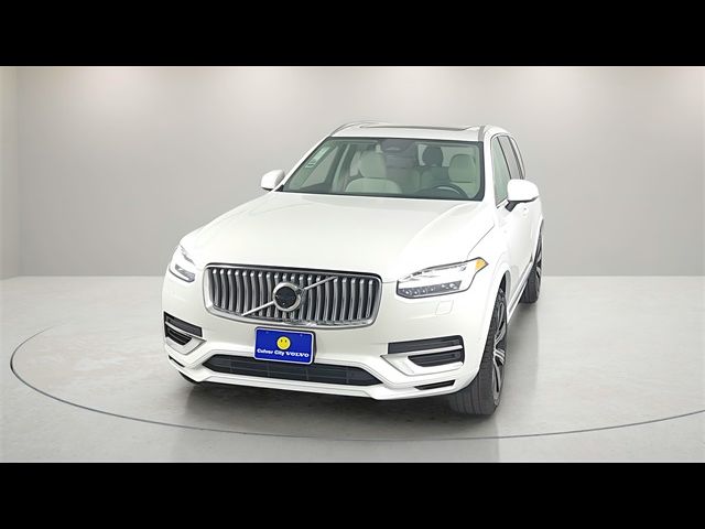 2025 Volvo XC90 Plug-In Hybrid Plus