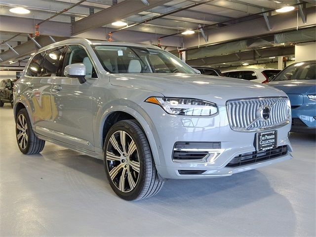 2025 Volvo XC90 Plug-In Hybrid Plus