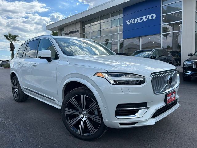 2025 Volvo XC90 Plug-In Hybrid Plus