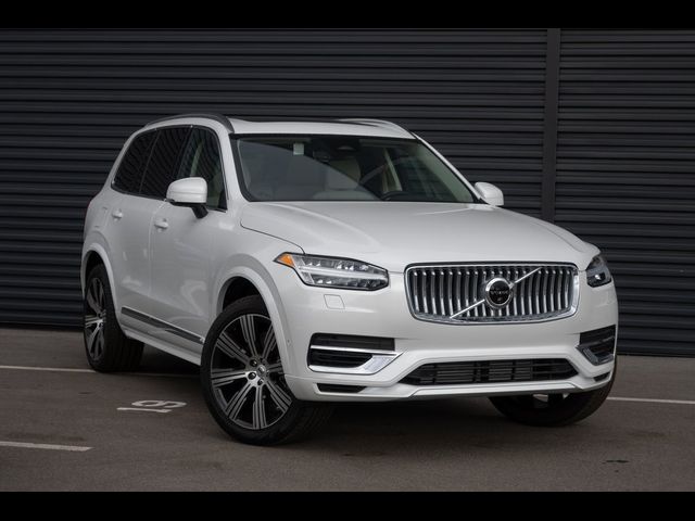 2025 Volvo XC90 Plug-In Hybrid Plus