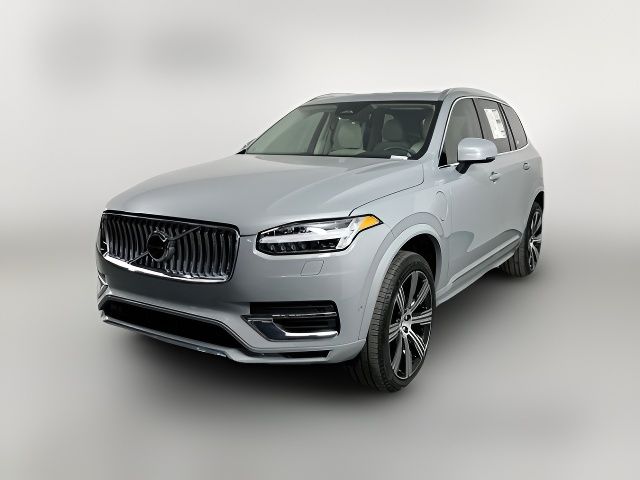 2025 Volvo XC90 Plug-In Hybrid Plus