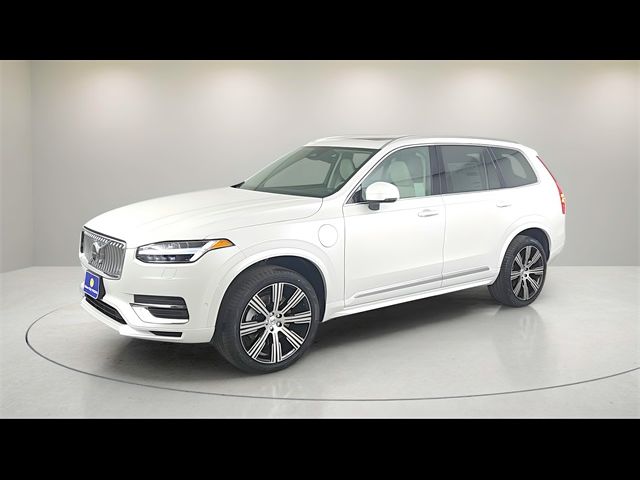 2025 Volvo XC90 Plug-In Hybrid Plus