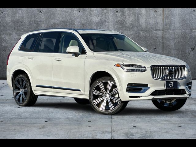 2025 Volvo XC90 Plug-In Hybrid Plus