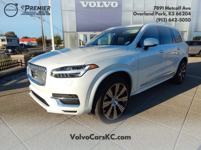 2025 Volvo XC90 Plug-In Hybrid Ultra