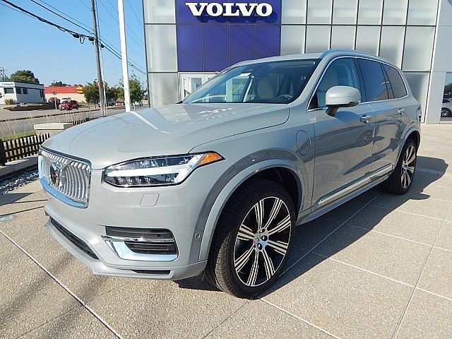 2025 Volvo XC90 Plug-In Hybrid Ultra