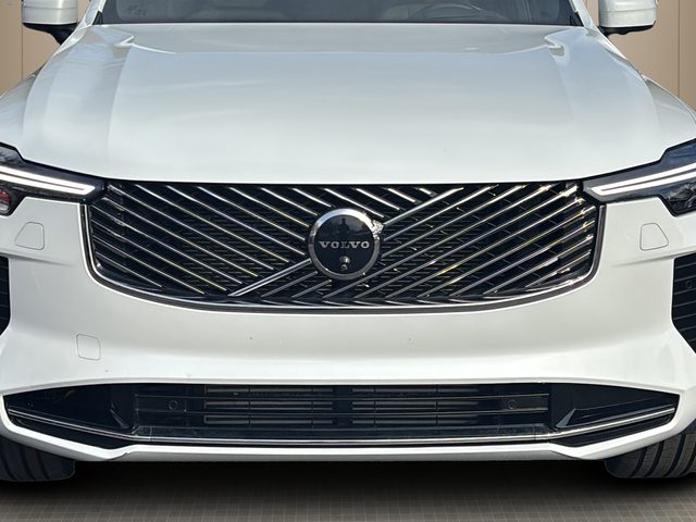 2025 Volvo XC90 Plug-In Hybrid Ultra