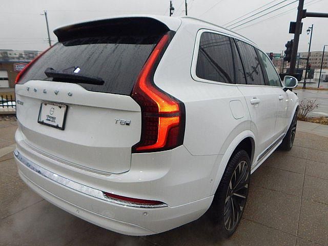 2025 Volvo XC90 Plug-In Hybrid Ultra