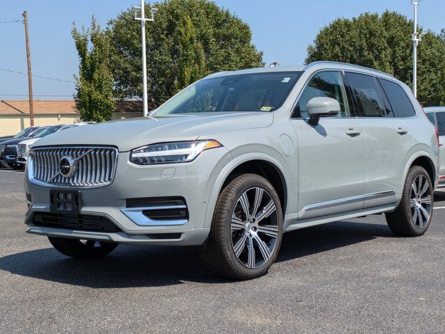 2025 Volvo XC90 Plug-In Hybrid Ultra