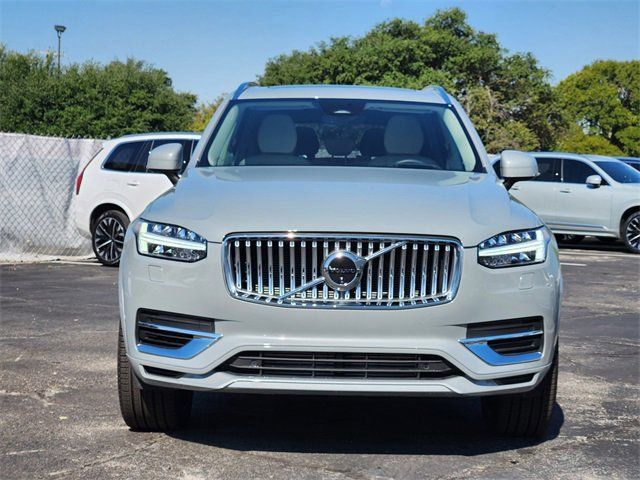 2025 Volvo XC90 Plug-In Hybrid Ultra