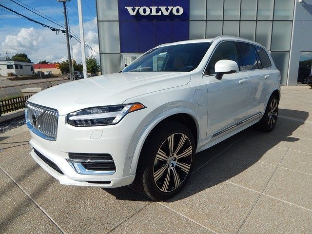 2025 Volvo XC90 Plug-In Hybrid Ultra