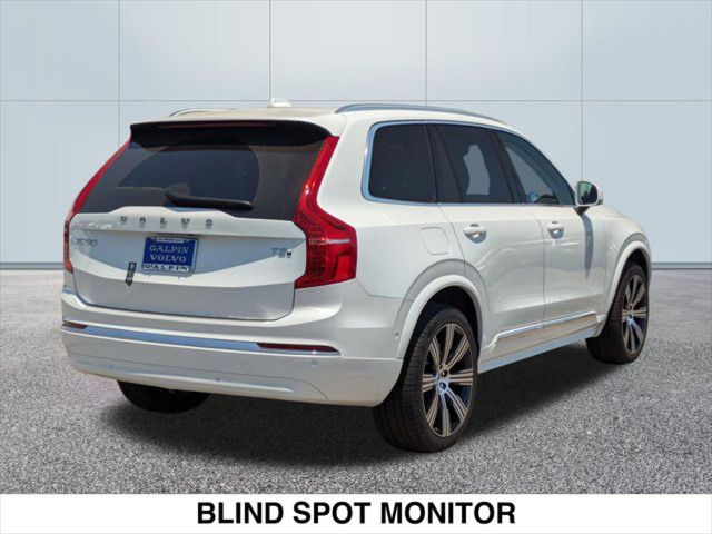 2025 Volvo XC90 Plug-In Hybrid Plus