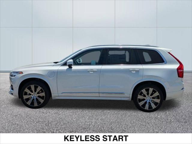 2025 Volvo XC90 Plug-In Hybrid Plus