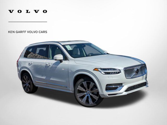 2025 Volvo XC90 Plug-In Hybrid Plus