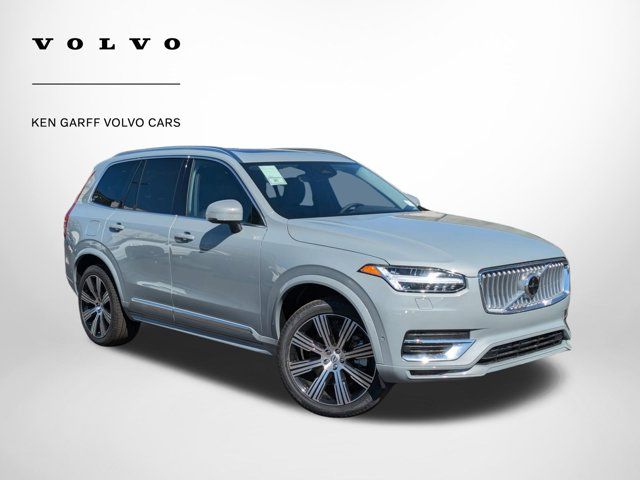 2025 Volvo XC90 Plug-In Hybrid Plus