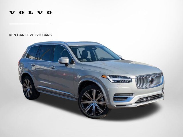 2025 Volvo XC90 Plug-In Hybrid Plus