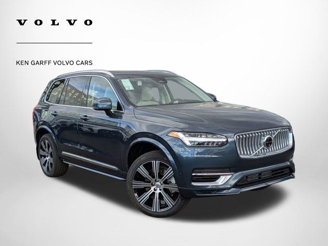 2025 Volvo XC90 Plug-In Hybrid Plus