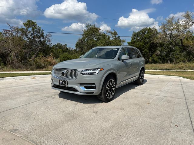 2025 Volvo XC90 Plug-In Hybrid Plus