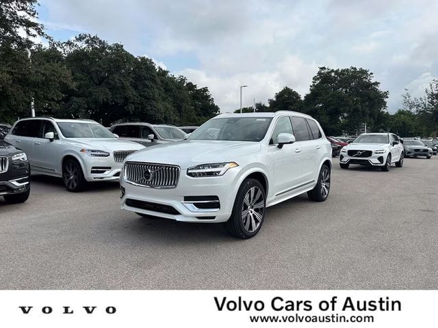 2025 Volvo XC90 Plug-In Hybrid Plus