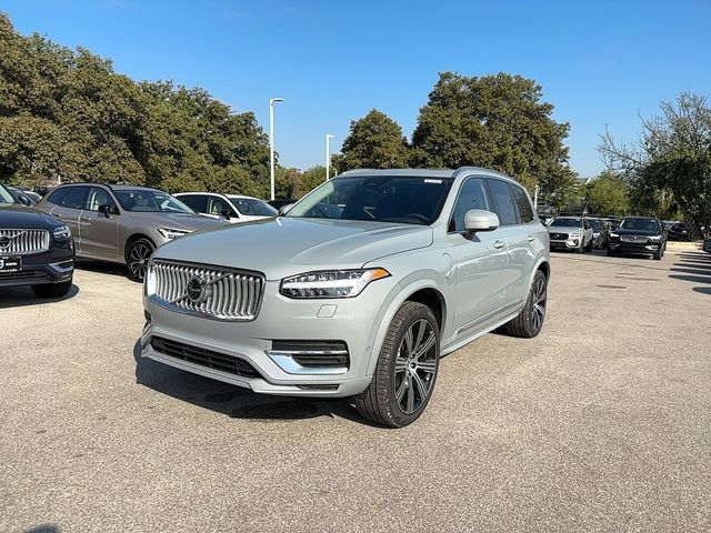 2025 Volvo XC90 Plug-In Hybrid Plus