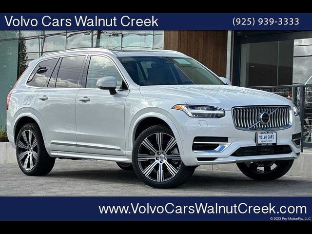 2025 Volvo XC90 Plug-In Hybrid Plus