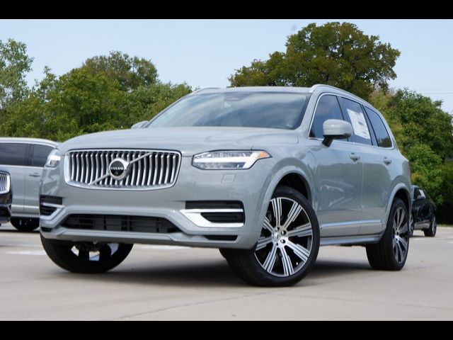 2025 Volvo XC90 Plug-In Hybrid Plus