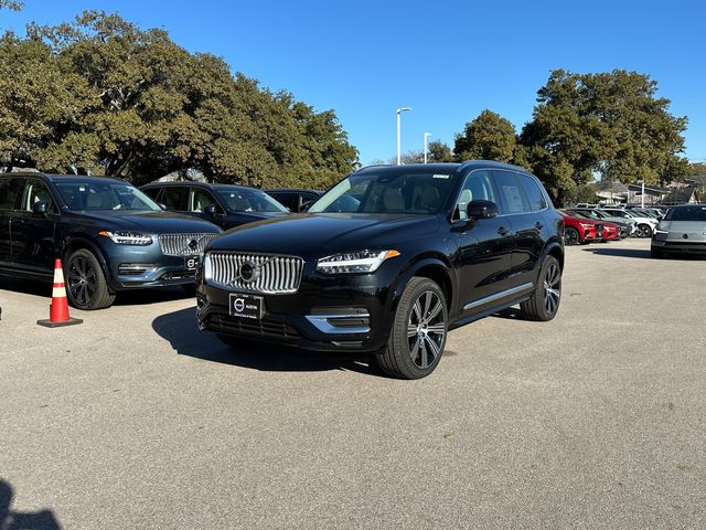 2025 Volvo XC90 Plug-In Hybrid Plus