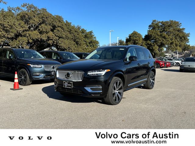 2025 Volvo XC90 Plug-In Hybrid Plus