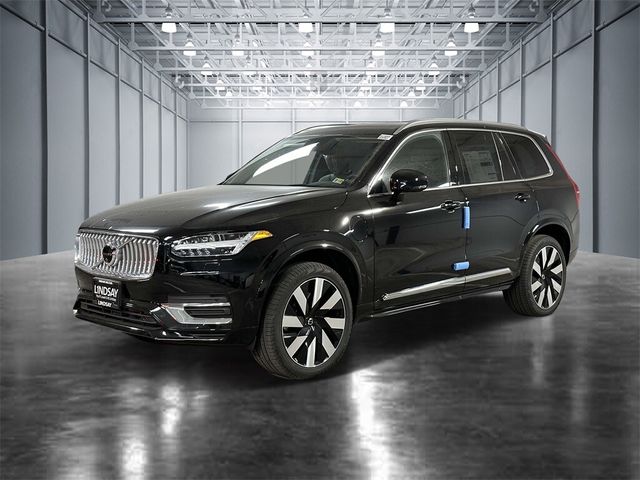 2025 Volvo XC90 Plug-In Hybrid Plus