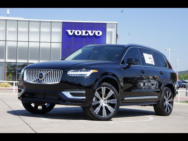 2025 Volvo XC90 Plug-In Hybrid Plus