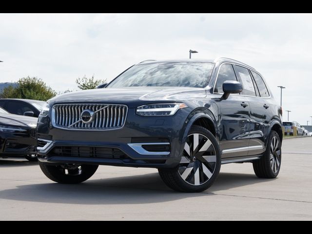 2025 Volvo XC90 Plug-In Hybrid Plus