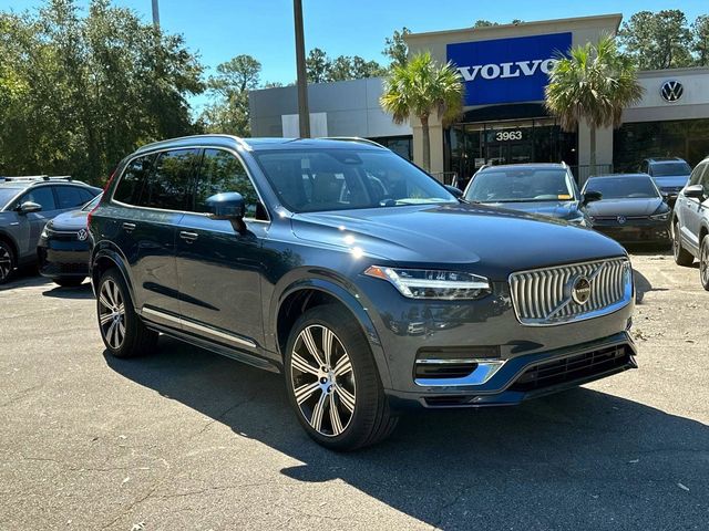 2025 Volvo XC90 Plug-In Hybrid Plus