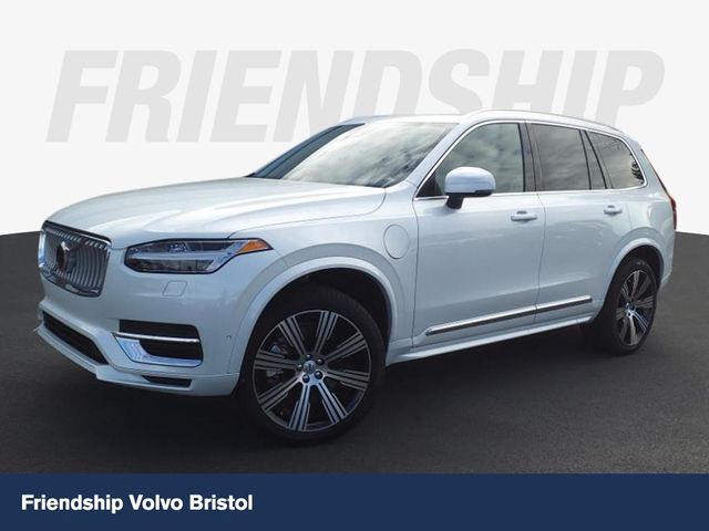 2025 Volvo XC90 Plug-In Hybrid Plus